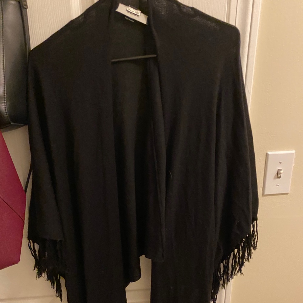A cover/ cardigan